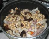 麺つゆで簡単★豚肉と根菜の煮物作り方5写真