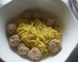 千切りキャベツと肉団子のラーメン作り方7写真