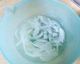 超簡単!ツナサラダうどん作り方1写真