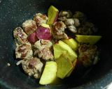 豚肉とさつまいもの簡単煮物作り方4写真