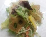 れんこんの金平と彩り野菜のサラダ作り方7写真