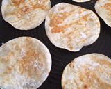 餃子の皮でパリパリ甘辛せんべい✩作り方3写真