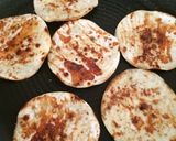 餃子の皮でパリパリ甘辛せんべい✩作り方5写真