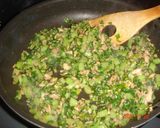 大根の葉っぱとツナ炒めで炒飯！！作り方1写真