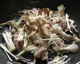 きのこと豚肉のにんにくみそマヨ炒め作り方3写真