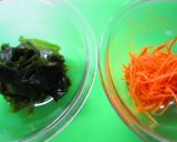 ✿わかめとニンジンの胡麻和え✿作り方1写真