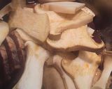 ホルモンすき焼きのタレ煮込みエリンギ作り方2写真