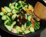 豚バラときゅうりの梅肉炒め作り方5写真