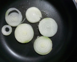 簡単♪厚揚げと玉ねぎのめんつゆバター作り方1写真