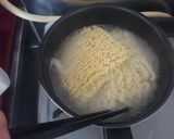 日清焼そばにたこ焼きソースで夜店風に作り方1写真