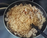日清焼そばにたこ焼きソースで夜店風に作り方4写真