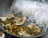 ヘルシー！しらたきで豚骨ラーメン風作り方4写真