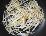 豚肉ともやしのレモン胡椒炒め作り方3写真
