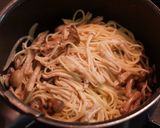 きのこの旨みが詰まったパスタオムレツ作り方2写真