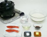 土鍋でご飯☆鮭とイクラの親子丼作り方1写真