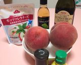 とっても簡単☆噂の☆桃モッツァレラ☆作り方1写真