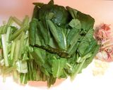 さば缶と小松菜とみょうがのサッと煮作り方1写真