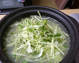 【簡単】豆苗とキャベツの豚しゃぶ鍋作り方4写真