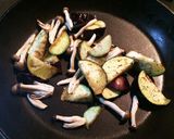 鶏団子となすしめじのトマトソース煮込み♫作り方6写真