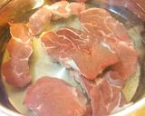 牛すね肉でカレー！作り方1写真