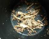 簡単に♪舞茸と挽き肉の混ぜご飯＊御一人様作り方4写真