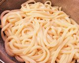 簡単★家族みんなで、ホルモン焼きうどん♫作り方3写真