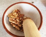 ご飯がススム！クルミとゴマの大葉味噌作り方2写真