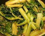 セロリの胡麻油炒め♥️葉っぱも煮浸し作り方2写真