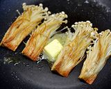 軸が美味しい♪エノキバター醤油焼き作り方5写真