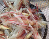 旨味凝縮！干しきのこと鶏の照りマヨ炒め作り方2写真