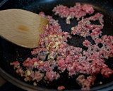 挽き肉で簡単！細切りジャガイモの甘辛炒め作り方2写真