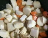 里芋と鶏皮の簡単甘辛煮物♡作り方3写真