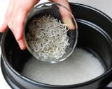 土鍋でご飯☆水菜と柴漬けの混ぜご飯作り方2写真