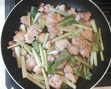 超簡単　子供が喜ぶ豚薄切り肉と小松菜炒め作り方9写真