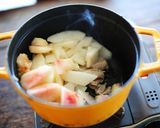 簡単◎秋の味覚の鶏とフルーツシナモン作り方2写真