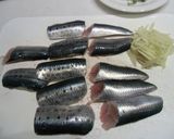 いわしの蒲焼丼　梅おくらのせ作り方1写真