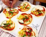 超簡単！餃子の皮でパリパリのミニピザ♡作り方3写真