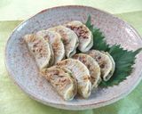 鶏ひき肉で作るヘルシー☆ジューシー餃子作り方8写真