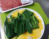 ☆簡単スタミナ麺or丼☆ニラ挽肉あんかけ作り方1写真
