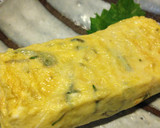 甘くないだし巻き卵焼き 茗荷とシソで作り方3写真