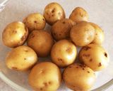 チビじゃがいも味噌煮☆レンジ10分作り方1写真