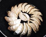 黒コゲ生焼け無し☆簡単パリパリ餃子の羽根作り方2写真