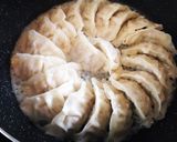 黒コゲ生焼け無し☆簡単パリパリ餃子の羽根作り方5写真