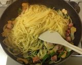 【簡単】焼きチーズナポリタン作り方4写真
