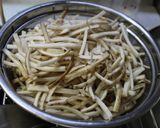 箸が止まらない♡人参ごぼうの甘辛きんぴら作り方1写真