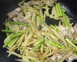 ジャガイモと豚肉の炒め物☻作り方4写真