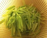 蒸し鶏と長ネギと白菜のサラダ作り方1写真