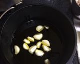 ダッチオーブンできのことタコのアヒージョ作り方3写真