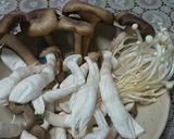 ハタケシメジと野菜、ベーコンの油炒め作り方3写真