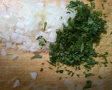 お摘みに シソ入り 鶏つくね！ 塩ダレで作り方1写真